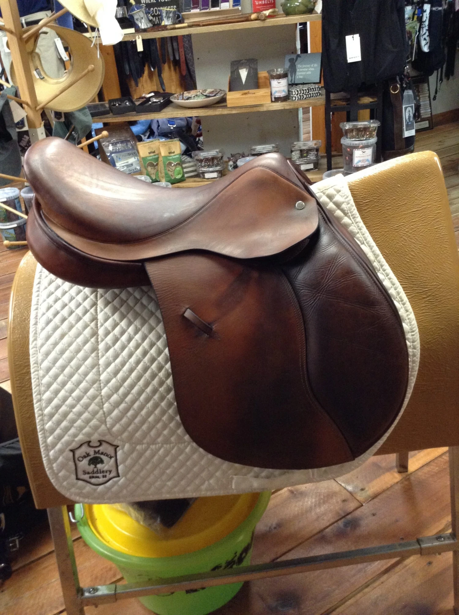 Stackhouse Close Contact Jump Saddle - 17" 3 Stackhouse Close Contact Jump Saddle - 17" - Image 2
