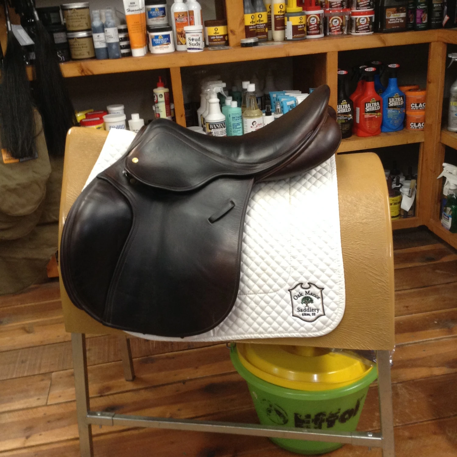 SOLD - County Sensation Jump Saddle - 17.5" 3 SOLD - County Sensation Jump Saddle - 17.5"