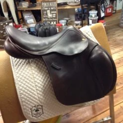 SOLD - County Sensation Jump Saddle - 17.5" 11 SOLD - County Sensation Jump Saddle - 17.5" -Riding Apparel Store IMG 3975