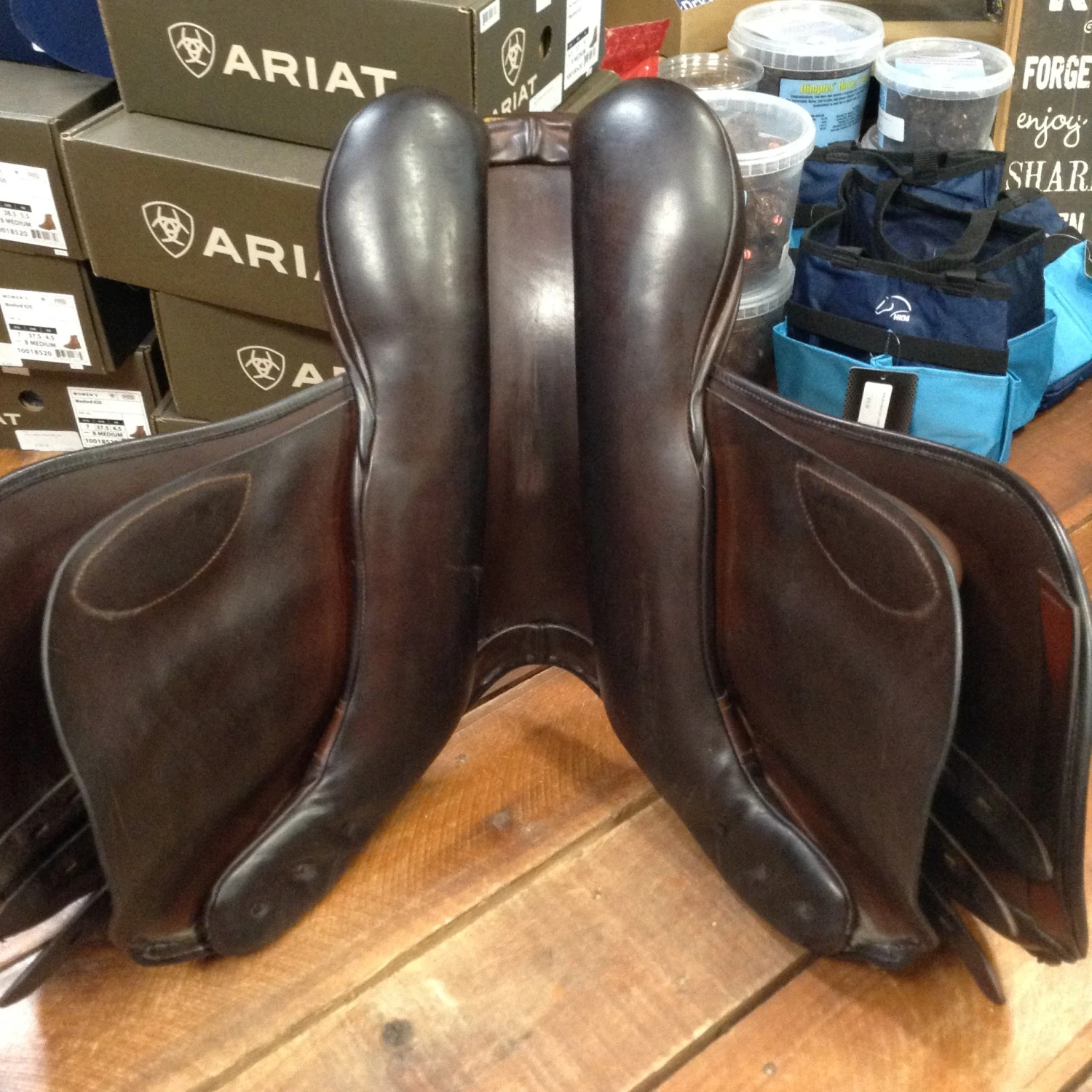 SOLD - County Sensation Jump Saddle - 17.5" 10 SOLD - County Sensation Jump Saddle - 17.5" - Image 8
