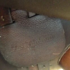 Luc Childeric Jump Saddle 17" -Riding Apparel Store IMG 4071