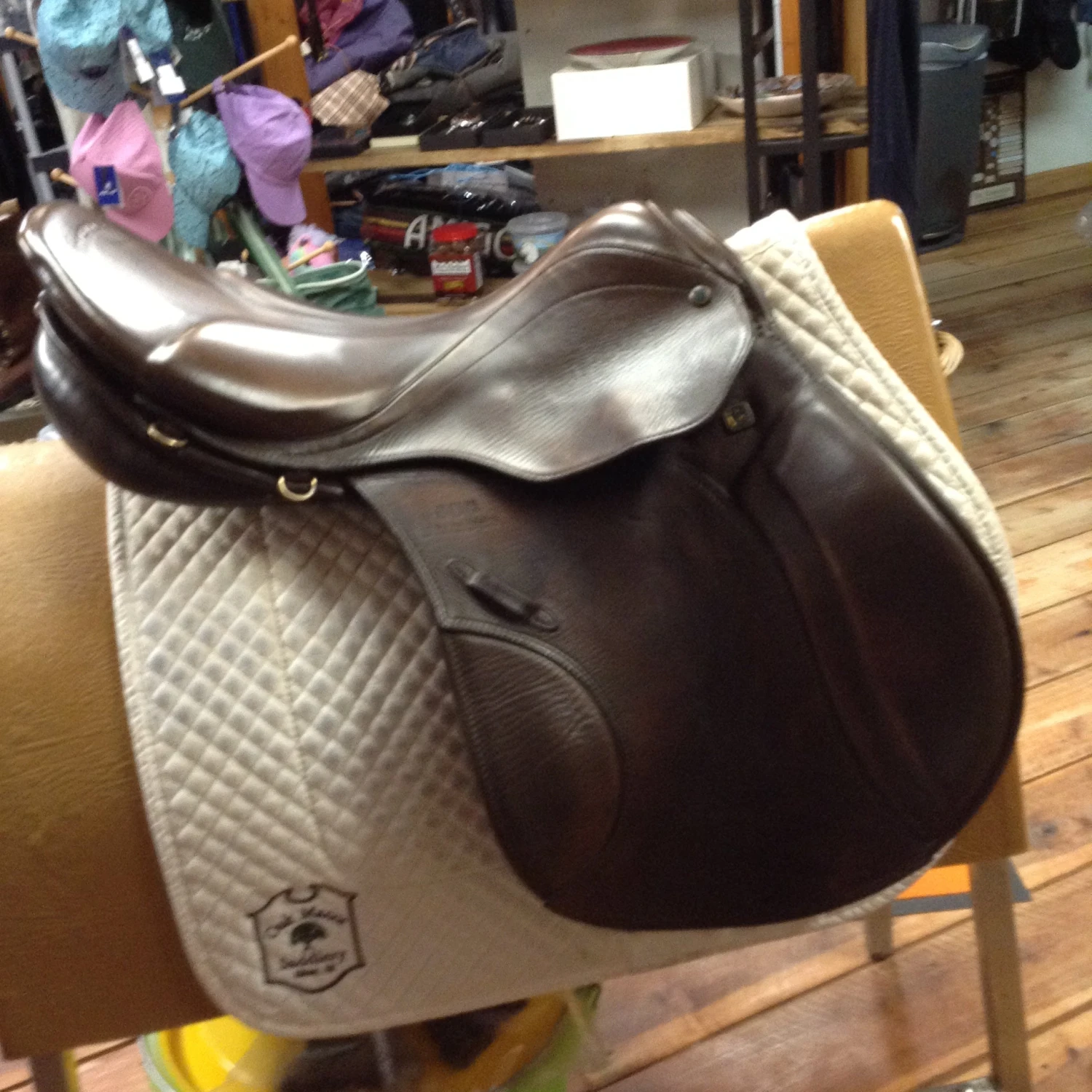 Stubben Roxane Jump Saddle - 17.5" 5 Stubben Roxane Jump Saddle - 17.5" - Image 3