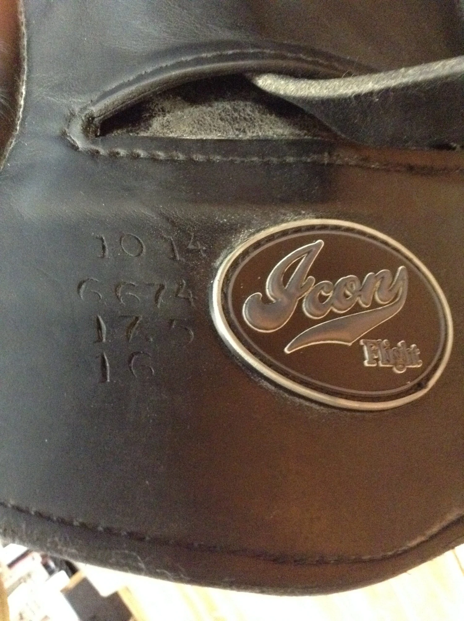 SOLD Custom Saddlery Icon Flight Dressage Saddle SOLD 8 SOLD Custom Saddlery Icon Flight Dressage Saddle SOLD - Image 6