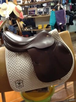 Prestige Archimede 2 Jump Saddle - 16" -Riding Apparel Store IMG 4495