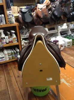 Prestige Archimede 2 Jump Saddle - 16" -Riding Apparel Store IMG 4496