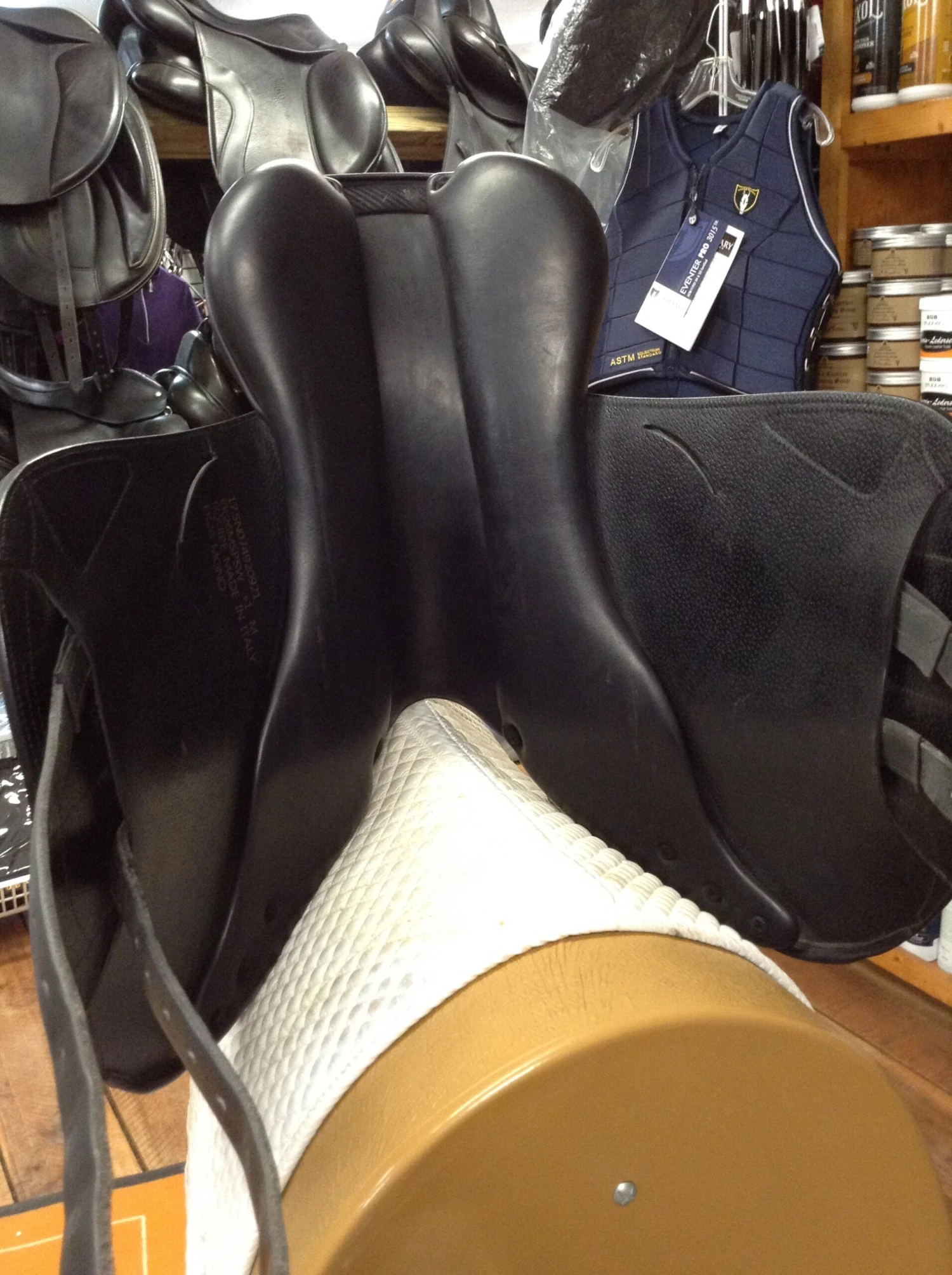 Equipe EK-26 Monoflap Jump Saddle- 17.5" 9 Equipe EK-26 Monoflap Jump Saddle- 17.5" - Image 7