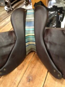SOLD - Voltaire Palm Beach Jump Saddle 2017 - 17" 18 SOLD - Voltaire Palm Beach Jump Saddle 2017 - 17" -Riding Apparel Store IMG 4632