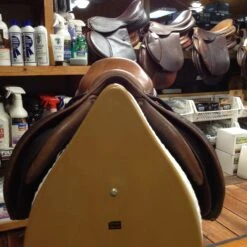 SOLD - 2002 Antares Jump Saddle 17" -Riding Apparel Store IMG 4673