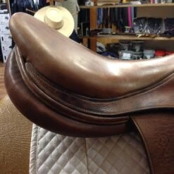 SOLD - 2010 Antares Jump Saddle - 19" -Riding Apparel Store IMG 4777