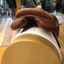 SOLD - 2010 Antares Jump Saddle - 19" -Riding Apparel Store IMG 4780