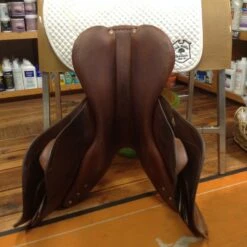 SOLD - 2010 Antares Jump Saddle - 19" -Riding Apparel Store IMG 4781