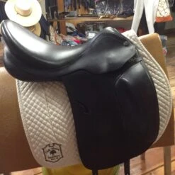 Prestige Dressage Saddle - 18" -Riding Apparel Store IMG 4790