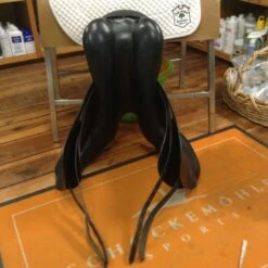 Prestige Dressage Saddle - 18" -Riding Apparel Store IMG 4796