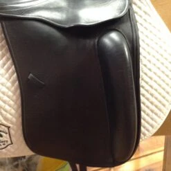 SOLD County Perfection Dressage Saddle - 17.5" SOLD 28 SOLD County Perfection Dressage Saddle - 17.5" SOLD -Riding Apparel Store IMG 4827