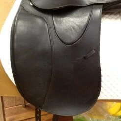 M Toulouse Diana Dressage - 17" -Riding Apparel Store IMG 4836