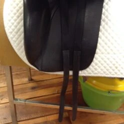2020 Stubben 1894 Dressage Saddle - 17.5" -Riding Apparel Store IMG 4974
