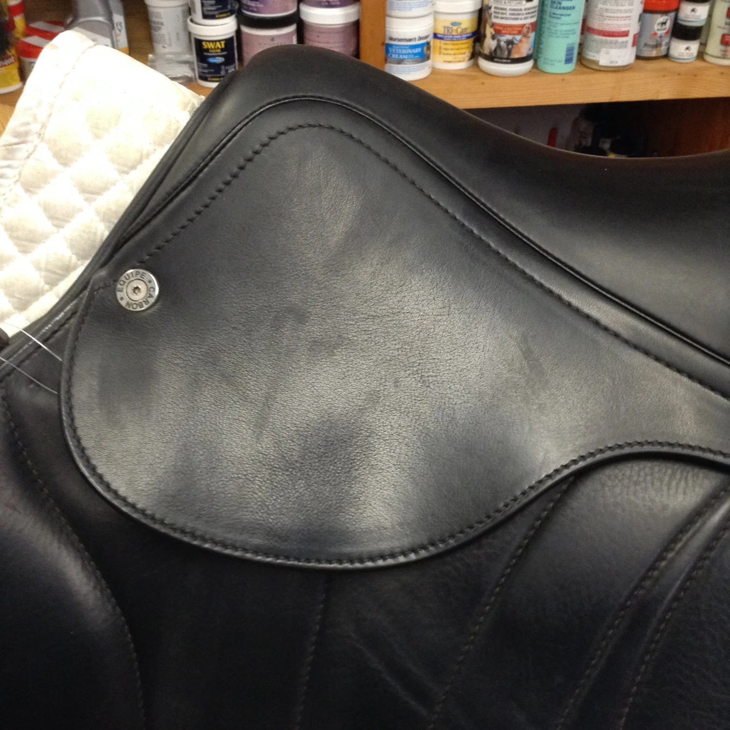 Equipe EK-GO Jump Saddle - 17.5" 4 Equipe EK-GO Jump Saddle - 17.5" - Image 2