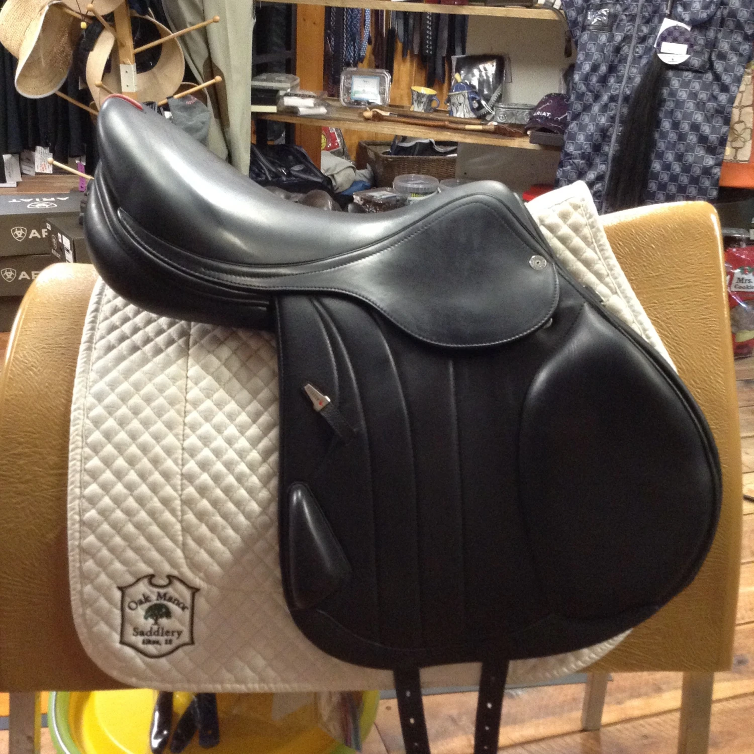 Equipe EK-GO Jump Saddle - 17.5" 10 Equipe EK-GO Jump Saddle - 17.5" - Image 8