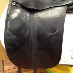 Albion Platinum Ultima Dressage Saddle - 17.5" -Riding Apparel Store IMG 5074