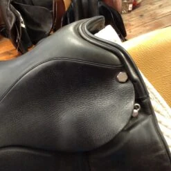 Albion Platinum Ultima Dressage Saddle - 17.5" -Riding Apparel Store IMG 5080