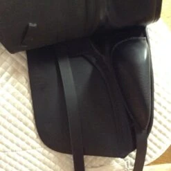 Stubben D Euphoria Dressage Saddle - 17" 28 Stubben D Euphoria Dressage Saddle - 17" -Riding Apparel Store IMG 5098