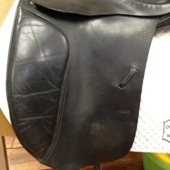 Cliff Barnsby Dressage Saddle Anky Bonfire - 17.5" 20 Cliff Barnsby Dressage Saddle Anky Bonfire - 17.5" -Riding Apparel Store IMG 5172