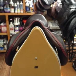 2013 Devoucoux Chiberta Monoflap Jump Saddle- 17.5" 23 2013 Devoucoux Chiberta Monoflap Jump Saddle- 17.5" -Riding Apparel Store IMG 5191