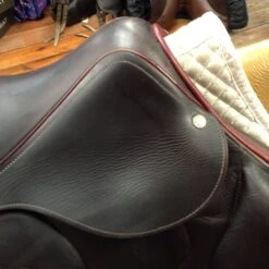 2013 Devoucoux Chiberta Monoflap Jump Saddle- 17.5" 25 2013 Devoucoux Chiberta Monoflap Jump Saddle- 17.5" -Riding Apparel Store IMG 5193