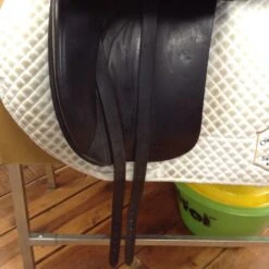Ideal Dressage Saddle - 17" -Riding Apparel Store image d70ce1bc a290 4fcf b87b e2615fb15041
